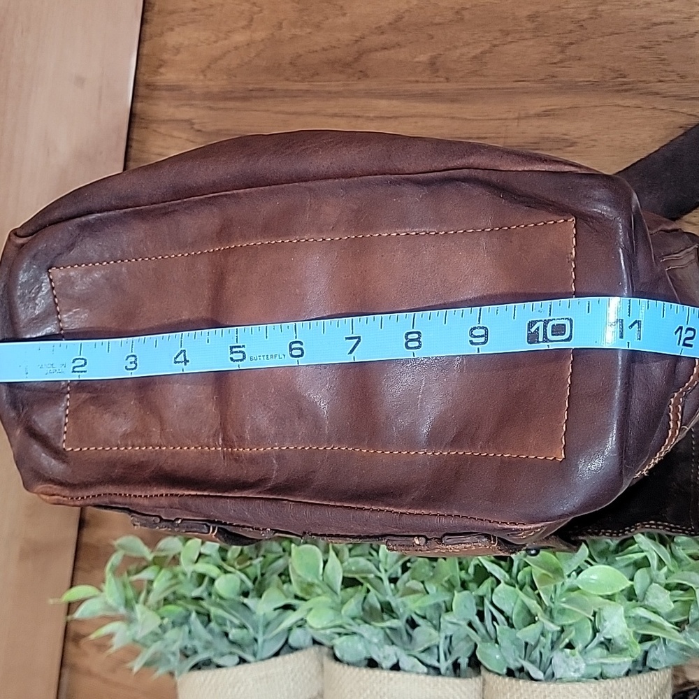 Campomaggi Italy Leather Crossbody Satchel - Picture 9 of 16
